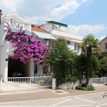 Apartments Suri Vodice Eksteriør billede